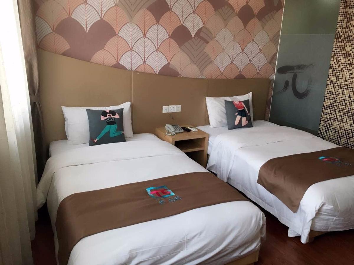 Pai Hotel Yuxi Tonghai Eksteriør bilde